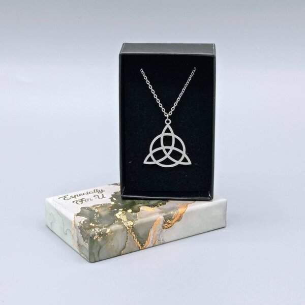 collar-triqueta Collar Triqueta